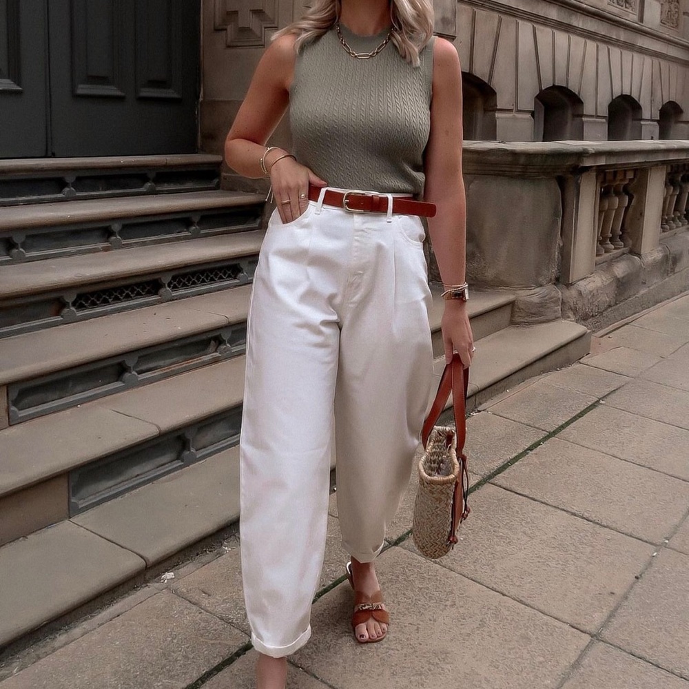 Zara balloon jeans in off white